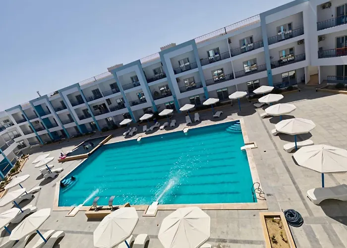 Mirage Bay Aquapark Ghada